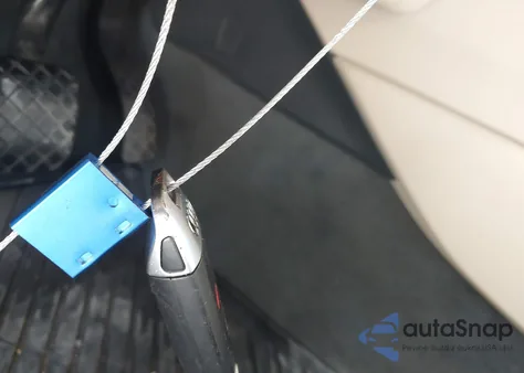 2017 Audi A4 2.0T Premium z USA, uszkodzony, nr VIN WAUENAF49HN066758